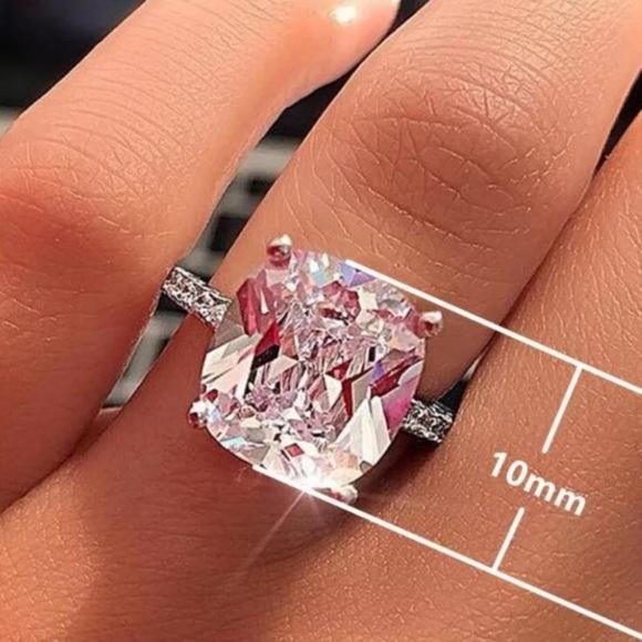 18K White Gold 8 Carat Solitaire Engagement Ring, cute Ring, shiny Ring. - Picture 3 of 7